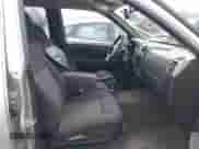 2010 Chevrolet Colorado 1LT z VIN 1GCDSCDE0A8125747, wystawiony jako IAAI lot #41634604 z przebiegiem 120 215 mil mil oraz . Historia ofert i sprzedaży dostępna na DreamBid. Obrazek 5.