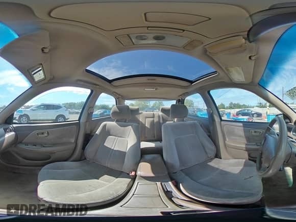 1998 Toyota Camry LE z VIN 4T1BF22K7WU063479, wystawiony jako Copart lot #72080395 z przebiegiem 250 143 mil mil oraz Szkoda całkowita • Salvage title. Historia ofert i sprzedaży dostępna na DreamBid. Obrazek 14.