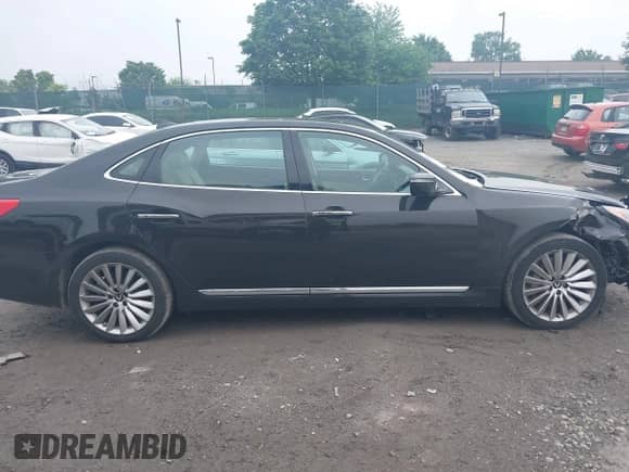 2015 Hyundai Equus Signature с VIN KMHGH4JH9FU098686, выставлен на аукционе IAAI как лот 42275775 с пробегом 102 765 миль миль и . История ставок и продаж доступна на DreamBid. Изображение 13.