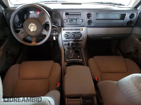 2006 Jeep Commander z VIN 1J8HH48K66C130177, wystawiony jako Copart lot #59724265 z przebiegiem 151 228 mil mil oraz Szkoda całkowita • Salvage title. Historia ofert i sprzedaży dostępna na DreamBid. Obrazek 8.