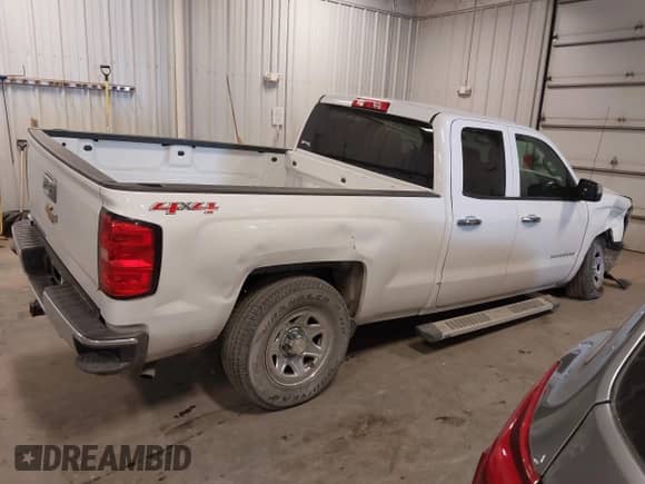 2014 Chevrolet Silverado 1500 Work Truck z VIN 1GCVKPEH5EZ249288, wystawiony jako IAAI lot #41479579 z przebiegiem 141 549 mil mil oraz . Historia ofert i sprzedaży dostępna na DreamBid. Obrazek 4.