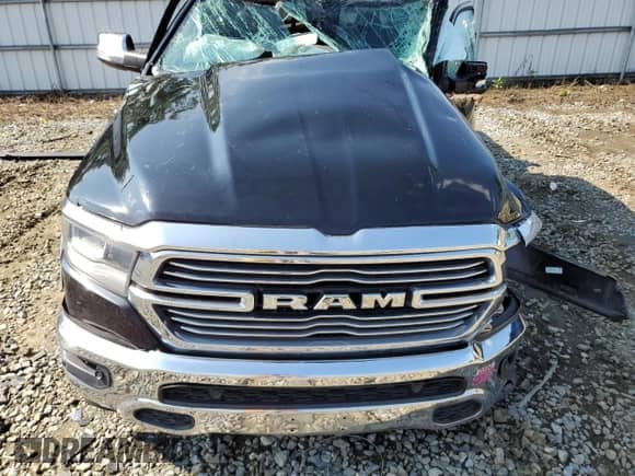 2019 Ram 1500 Laramie с VIN 1C6SRFRTXKN637831, выставлен на аукционе Copart как лот 63676215 с пробегом Не указан миль и Списание • Salvage title. История ставок и продаж доступна на DreamBid. Изображение 11.