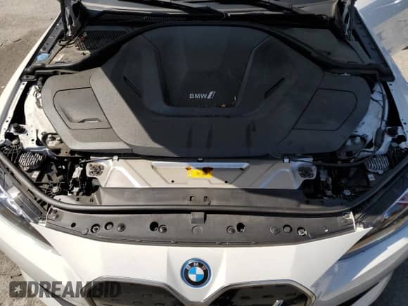 2024 BMW i4 eDrive35 with VIN WBY43AW04RFR59223, listed as a Copart auction lot 70545195 with 30,051 mi miles and Salvage title. Bid and sale history available at DreamBid. Image 11.