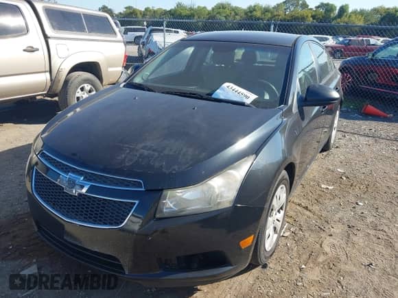 2013 Chevrolet Cruze LS with VIN 1G1PA5SH7D7181258, listed as a IAAI auction lot 43444590 with 240,428 mi miles and . Bid and sale history available at DreamBid. Image 6.