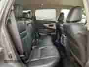 2018 Nissan Murano SV z VIN 5N1AZ2MG9JN111594, wystawiony jako Copart lot #70520925 z przebiegiem 182 487 mil mil oraz Czysty tytuł • Clean title. Historia ofert i sprzedaży dostępna na DreamBid. Obrazek 11.