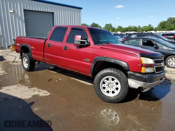 2006 Chevrolet Silverado 3500 SRW с VIN 1GCHK33246F100006, выставлен на аукционе Copart как лот 69655675 с пробегом 251 526 миль миль и Списание • Salvage title. История ставок и продаж доступна на DreamBid. Изображение 4.