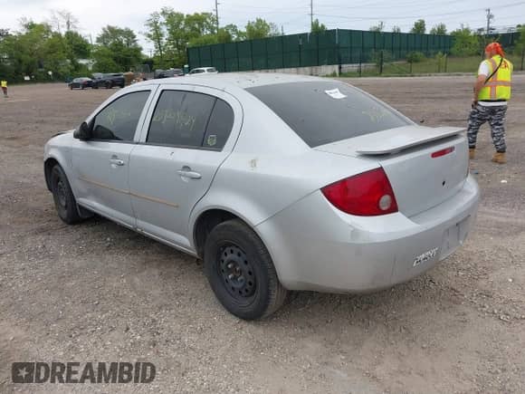 2005 Chevrolet Cobalt with VIN 1G1AK52F757582439, listed as a IAAI auction lot 42262493 with Not provided miles and . Bid and sale history available at DreamBid. Image 3.