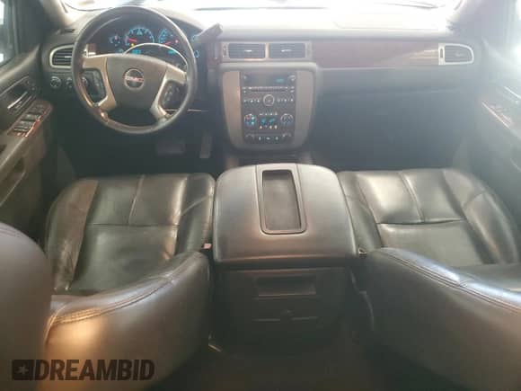 2011 GMC Sierra 1500 SLT z VIN 3GTP2WE37BG150961, wystawiony jako Copart lot #84875285 z przebiegiem 290 890 mil mil oraz Czysty tytuł • Clean title. Historia ofert i sprzedaży dostępna na DreamBid. Obrazek 8.