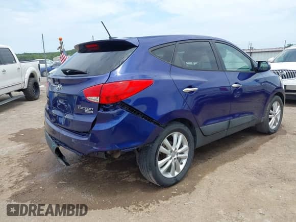 2012 Hyundai Tucson GLS с VIN KM8JU3AC0CU488054, выставлен на аукционе IAAI как лот 42811123 с пробегом 126 414 миль миль и . История ставок и продаж доступна на DreamBid. Изображение 4.