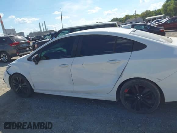 2017 Chevrolet Cruze LT с VIN 1G1BE5SM3H7275932, выставлен на аукционе IAAI как лот 43136582 с пробегом 157 506 миль миль и . История ставок и продаж доступна на DreamBid. Изображение 14.