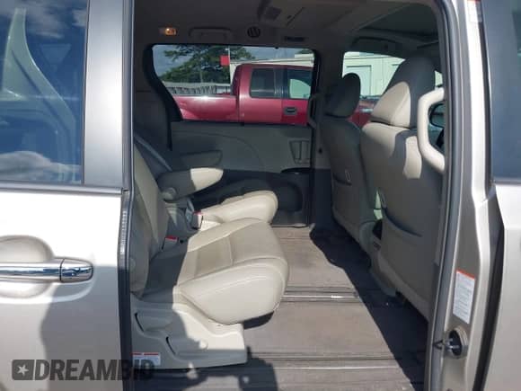 2017 Toyota Sienna XLE Auto Access Seat с VIN 5TDYZ3DC4HS837017, выставлен на аукционе IAAI как лот 42237044 с пробегом 91 041 миль миль и . История ставок и продаж доступна на DreamBid. Изображение 8.