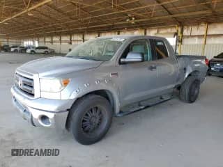 2012 Toyota Tundra z VIN 5TFRY5F19CX123384, wystawiony jako Copart lot #66704755 z przebiegiem 179 167 mil mil oraz Szkoda całkowita • Salvage title. Historia ofert i sprzedaży dostępna na DreamBid. Obrazek 1.