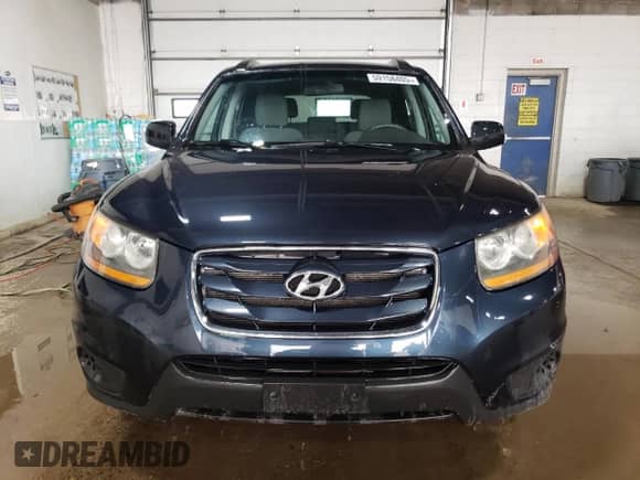 2011 Hyundai Santa Fe GLS with VIN 5XYZGDAG9BG013557, listed as a Copart auction lot 59158405 with 201,769 mi miles and Salvage title. Bid and sale history available at DreamBid. Image 5.