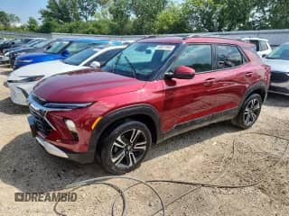 2024 Chevrolet TrailBlazer LT с VIN KL79MPSL4RB086939, выставлен на аукционе Copart как лот 69031965 с пробегом 12 000 миль миль и Списание • Salvage title. История ставок и продаж доступна на DreamBid. Изображение 1.