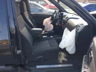 2007 Chevrolet Colorado 2LT z VIN 1GCDT13E378182312, wystawiony jako IAAI lot #43431064 z przebiegiem 139 087 mil mil oraz . Historia ofert i sprzedaży dostępna na DreamBid. Obrazek 5.