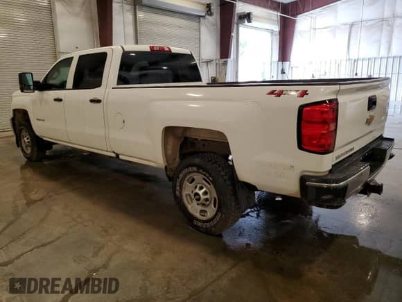 2019 Chevrolet Silverado 2500HD Work Truck z VIN 1GC1KREG6KF138117, wystawiony jako Copart lot #59977305 z przebiegiem 115 398 mil mil oraz Szkoda całkowita • Salvage title. Historia ofert i sprzedaży dostępna na DreamBid. Obrazek 2.