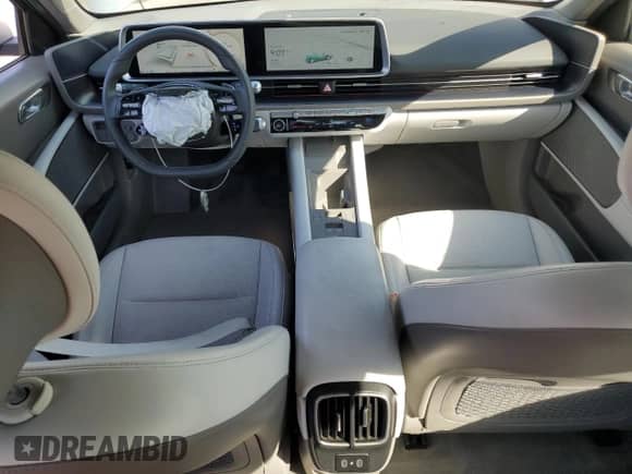 2023 Hyundai Ioniq 6 SEL с VIN KMHM34AC9PA041574, выставлен на аукционе Copart как лот 63687835 с пробегом 24 018 миль миль и Списание • Salvage title. История ставок и продаж доступна на DreamBid. Изображение 8.