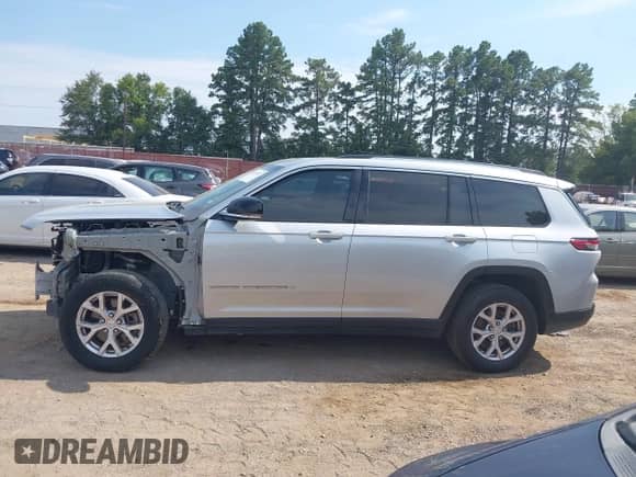 2022 Jeep Grand Cherokee Limited с VIN 1C4RJJBG1N8568481, выставлен на аукционе IAAI как лот 43075527 с пробегом 71 055 миль миль и . История ставок и продаж доступна на DreamBid. Изображение 15.