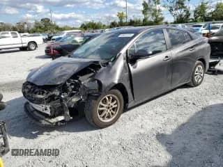 2017 Toyota Prius Two with VIN JTDKARFU5H3541060, listed as a Copart auction lot 85697225 with 101,233 mi miles and Salvage title. Bid and sale history available at DreamBid. Image 1.