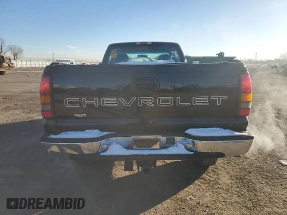 2000 Chevrolet Silverado 2500 с VIN 1GCGK24U6YE185834, выставлен на аукционе Copart как лот 86327504 с пробегом 139 937 миль миль и Списание • Salvage title. История ставок и продаж доступна на DreamBid. Изображение 6.