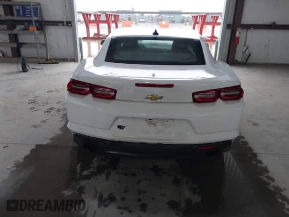 2022 Chevrolet Camaro 1LT z VIN 1G1FB1RX9N0119823, wystawiony jako IAAI lot #41294983 z przebiegiem 66 283 mil mil oraz . Historia ofert i sprzedaży dostępna na DreamBid. Obrazek 16.