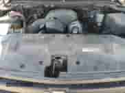 2007 Chevrolet Silverado 1500 1LT z VIN 2GCEC13C871654610, wystawiony jako Copart lot #70802565 z przebiegiem 228 225 mil mil oraz Czysty tytuł • Clean title. Historia ofert i sprzedaży dostępna na DreamBid. Obrazek 11.