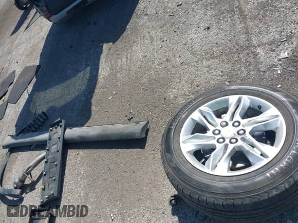 2021 Chevrolet Blazer LT z VIN 3GNKBCRS5MS521987, wystawiony jako IAAI lot #42563924 z przebiegiem 64 938 mil mil oraz . Historia ofert i sprzedaży dostępna na DreamBid. Obrazek 12.