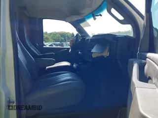 2017 Chevrolet Express Cargo z VIN 1GCWGAFF9H1130629, wystawiony jako IAAI lot #43245829 z przebiegiem 174 243 mil mil oraz . Historia ofert i sprzedaży dostępna na DreamBid. Obrazek 5.