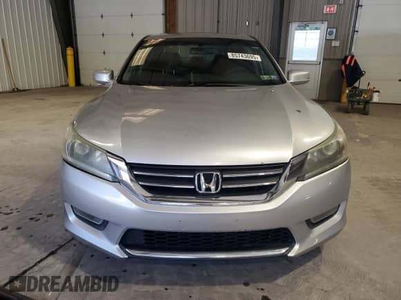 2013 Honda Accord EX z VIN 1HGCR2F75DA176496, wystawiony jako Copart lot #85743695 z przebiegiem 145 229 mil mil oraz Szkoda całkowita • Salvage title. Historia ofert i sprzedaży dostępna na DreamBid. Obrazek 5.