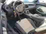 2018 Chevrolet Camaro 2SS с VIN 1G1FH3D73J0102463, выставлен на аукционе Copart как лот 74761454 с пробегом 27 329 миль миль и Списание • Salvage title. История ставок и продаж доступна на DreamBid. Изображение 8.