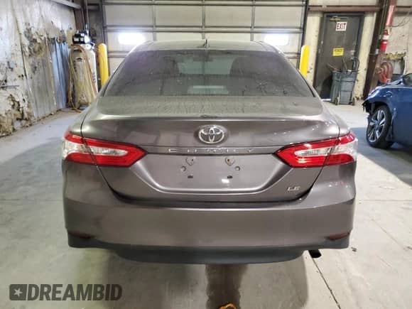 2019 Toyota Camry SE z VIN 4T1B11HKXKU712993, wystawiony jako Copart lot #80261855 z przebiegiem 88 636 mil mil oraz Szkoda całkowita • Salvage title. Historia ofert i sprzedaży dostępna na DreamBid. Obrazek 6.