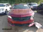 2017 Chevrolet Impala LT z VIN 1G1105SA3HU161690, wystawiony jako IAAI lot #42869693 z przebiegiem 82 907 mil mil oraz . Historia ofert i sprzedaży dostępna na DreamBid. Obrazek 12.