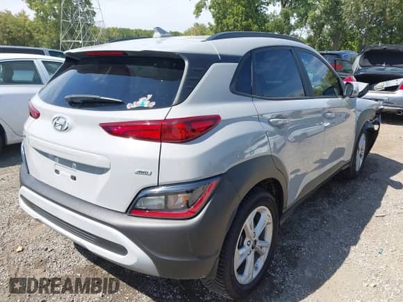 2022 Hyundai Kona SEL с VIN KM8K3CAB8NU855218, выставлен на аукционе IAAI как лот 43178508 с пробегом 31 538 миль миль и . История ставок и продаж доступна на DreamBid. Изображение 4.