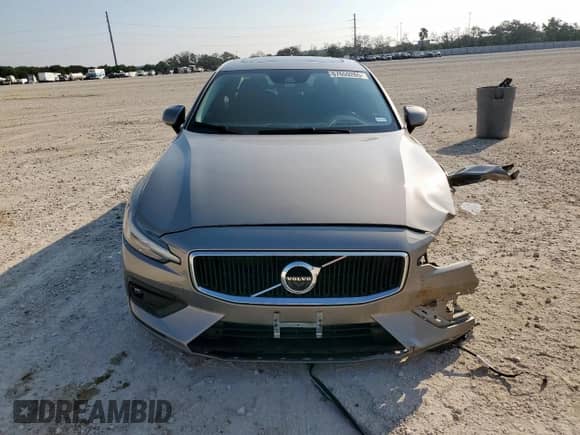 2021 Volvo S60 Momentum z VIN 7JR102FK3MG092874, wystawiony jako Copart lot #67659265 z przebiegiem 45 523 mil mil oraz Szkoda całkowita • Salvage title. Historia ofert i sprzedaży dostępna na DreamBid. Obrazek 5.