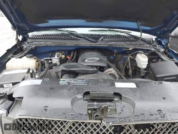 2004 Chevrolet Silverado 2500 LT z VIN 1GCGC23UX4F251997, wystawiony jako IAAI lot #42551103 z przebiegiem 195 443 mil mil oraz . Historia ofert i sprzedaży dostępna na DreamBid. Obrazek 10.