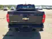 2019 Chevrolet Colorado 4WD Work Truck z VIN 1GCGTBEN8K1351922, wystawiony jako Copart lot #70368615 z przebiegiem 55 978 mil mil oraz Szkoda całkowita • Salvage title. Historia ofert i sprzedaży dostępna na DreamBid. Obrazek 6.