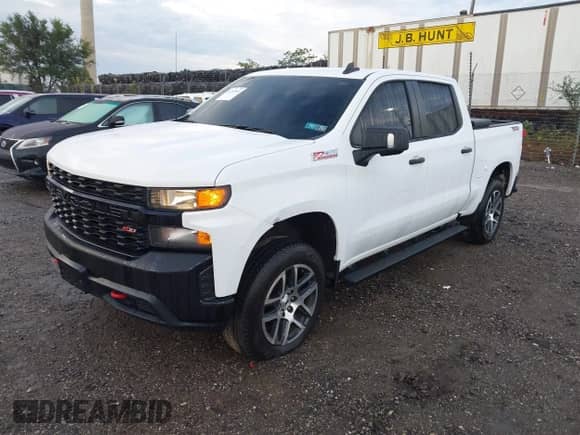 2020 Chevrolet Silverado 1500 Custom Trail Boss с VIN 1GCPYCEF3LZ166132, выставлен на аукционе IAAI как лот 43265003 с пробегом 65 805 миль миль и . История ставок и продаж доступна на DreamBid. Изображение 17.