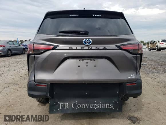 2022 Toyota Sienna LE with VIN 5TDKRKEC6NS105062, listed as a Copart auction lot 83953475 with 43,803 mi miles and Salvage title. Bid and sale history available at DreamBid. Image 6.