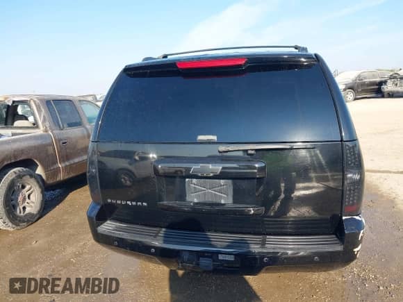2010 Chevrolet Suburban LT with VIN 1GNUKJE30AR225673, listed as a IAAI auction lot 43331437 with 247,098 mi miles and . Bid and sale history available at DreamBid. Image 16.