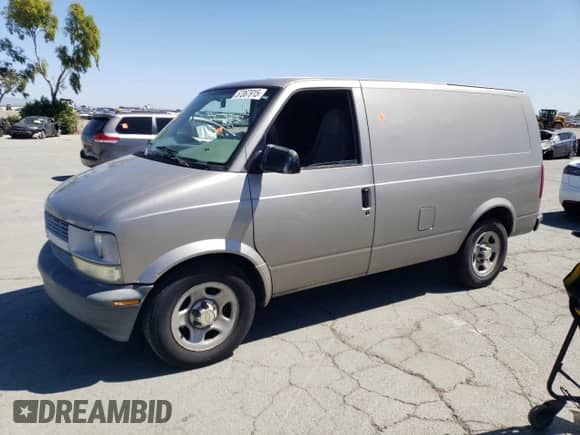 2003 Chevrolet Astro Cargo z VIN 1GCDM19X73B137764, wystawiony jako Copart lot #57367915 z przebiegiem Nie podano mil oraz Czysty tytuł • Clean title. Historia ofert i sprzedaży dostępna na DreamBid. Obrazek 1.