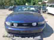 2012 Ford Mustang GT Premium z VIN 1ZVBP8CF1C5277764, wystawiony jako IAAI lot #43191730 z przebiegiem 52 459 mil mil oraz . Historia ofert i sprzedaży dostępna na DreamBid. Obrazek 12.