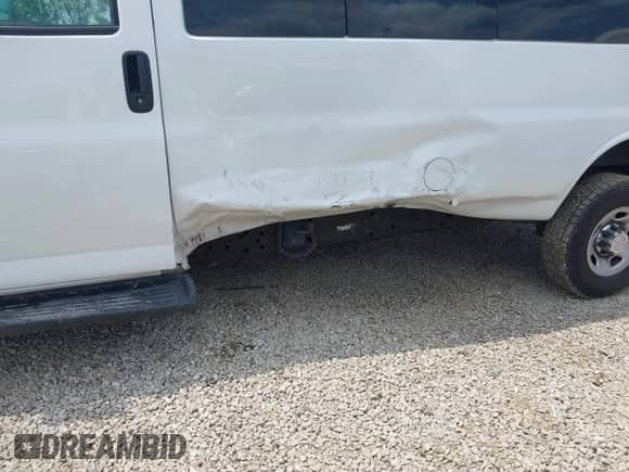 2020 Chevrolet Express Passenger LT с VIN 1GAZGPFG1L1147161, выставлен на аукционе IAAI как лот 42477161 с пробегом 79 432 миль миль и . История ставок и продаж доступна на DreamBid. Изображение 6.