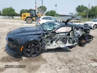 2019 Chevrolet Camaro 2SS z VIN 1G1FG1R7XK0129564, wystawiony jako Copart lot #67436825 z przebiegiem Nie podano mil oraz Szkoda całkowita • Salvage title. Historia ofert i sprzedaży dostępna na DreamBid. Obrazek 1.