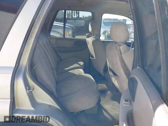 2007 Chevrolet TrailBlazer LT с VIN 1GNDT13S572227640, выставлен на аукционе IAAI как лот 43413263 с пробегом 198 049 миль миль и . История ставок и продаж доступна на DreamBid. Изображение 8.