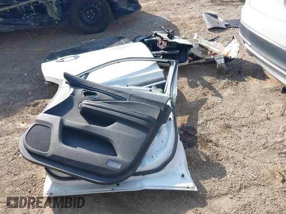 2022 Honda Pilot Elite with VIN 5FNYF6H02NB038959, listed as a IAAI auction lot 42786449 with 110,828 mi miles and . Bid and sale history available at DreamBid. Image 12.