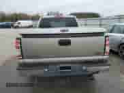 2001 GMC Sierra 1500 SLE с VIN 1GTEC14T01Z131370, выставлен на аукционе Copart как лот 85223164 с пробегом 150 547 миль миль и Списание • Salvage title. История ставок и продаж доступна на DreamBid. Изображение 6.