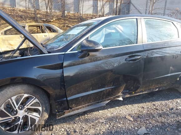 2022 Hyundai Sonata Blue с VIN KMHL24JJ5NA041548, выставлен на аукционе IAAI как лот 41984039 с пробегом 29 281 миль миль и . История ставок и продаж доступна на DreamBid. Изображение 6.
