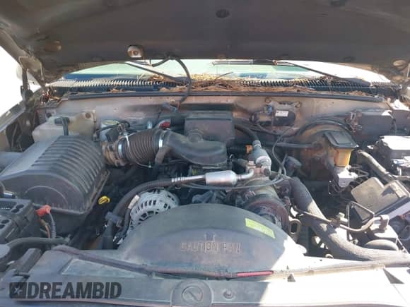 1999 Chevrolet Suburban with VIN 3GNEC16R2XG210654, listed as a IAAI auction lot 42626389 with 198,344 mi miles and . Bid and sale history available at DreamBid. Image 10.