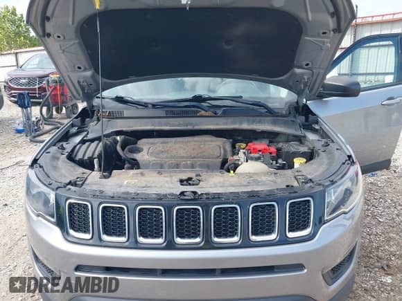 2020 Jeep Compass Sport z VIN 3C4NJDAB4LT256661, wystawiony jako IAAI lot #43300392 z przebiegiem 80 177 mil mil oraz . Historia ofert i sprzedaży dostępna na DreamBid. Obrazek 10.