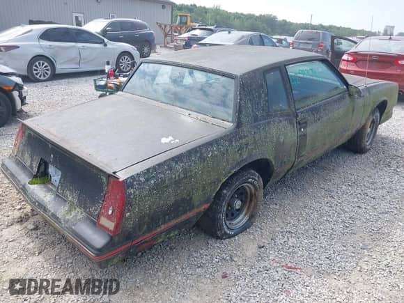 1987 Chevrolet Monte Carlo with VIN 1G1GZ11G4HP107523, listed as a IAAI auction lot 42913790 with 261,003 mi miles and . Bid and sale history available at DreamBid. Image 4.